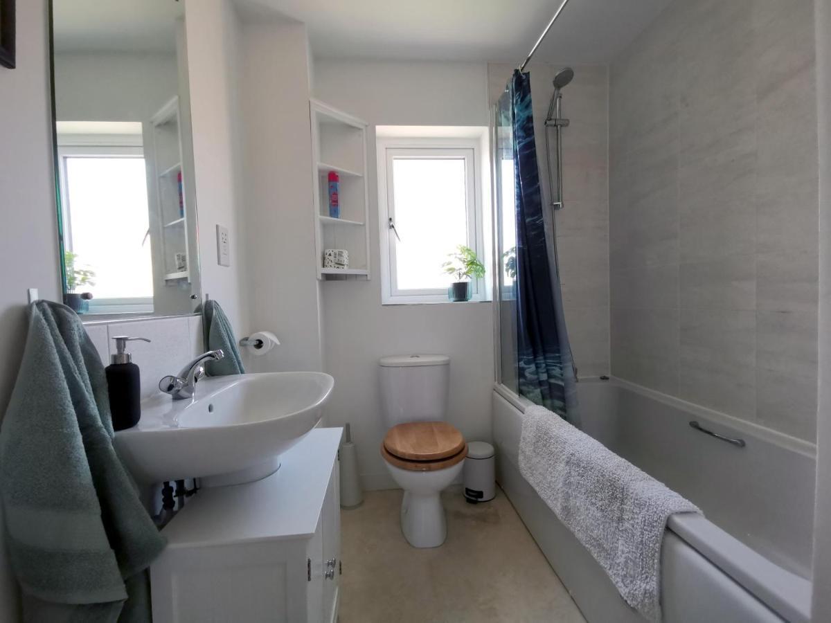 2 Bedroom House With Free Parking Lyme Regis Ngoại thất bức ảnh