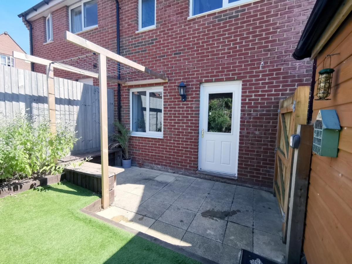 2 Bedroom House With Free Parking Lyme Regis Ngoại thất bức ảnh